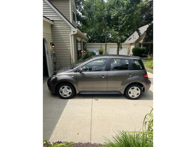 Photo of 2005 Gray Scion xA