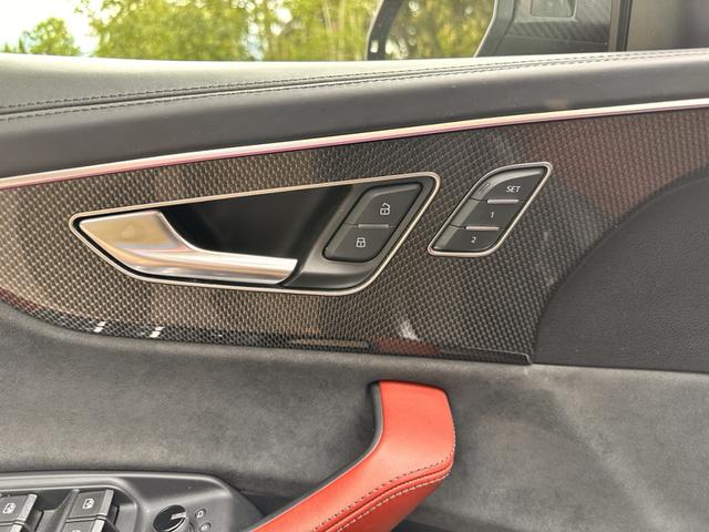 Photo of 2021 Gray Audi SQ8