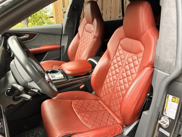 Photo of 2021 Gray Audi SQ8