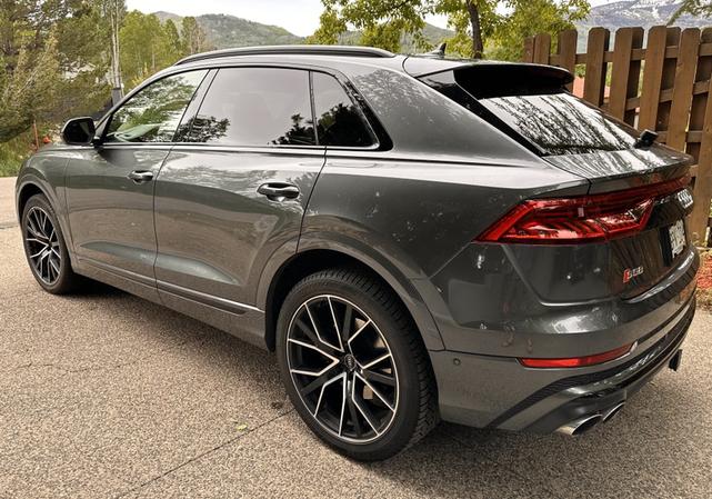 Photo of 2021 Gray Audi SQ8