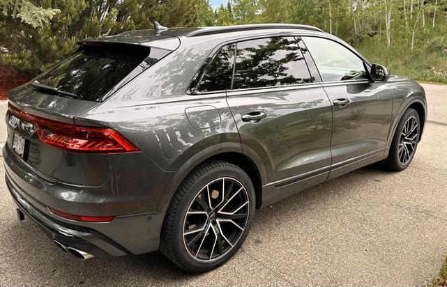 Photo of 2021 Gray Audi SQ8
