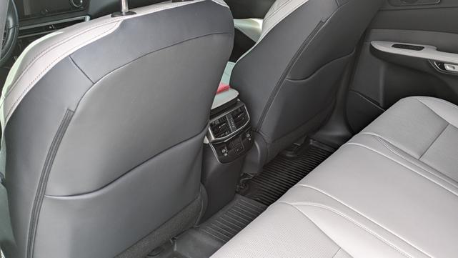 Photo of 2023 White Lexus RX 350