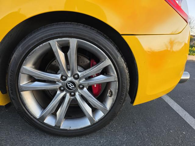 Photo of 2011 Yellow Hyundai Genesis Coupe