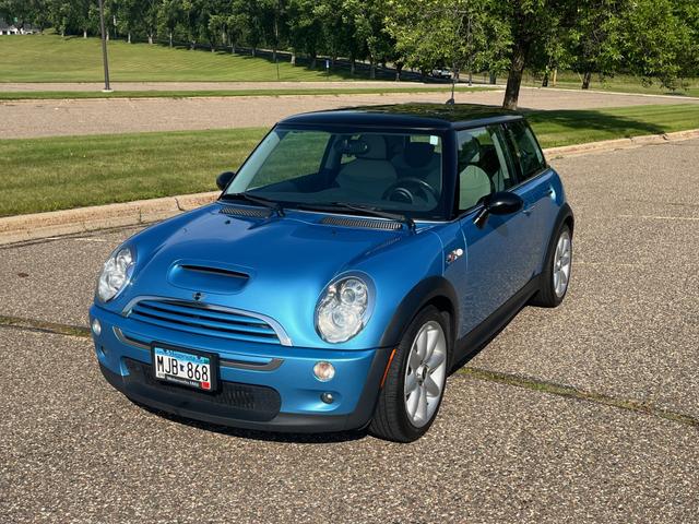 Photo of 2005 Blue MINI Cooper S