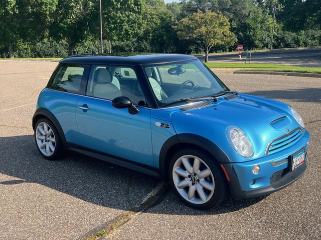 Photo of 2005 Blue MINI Cooper S