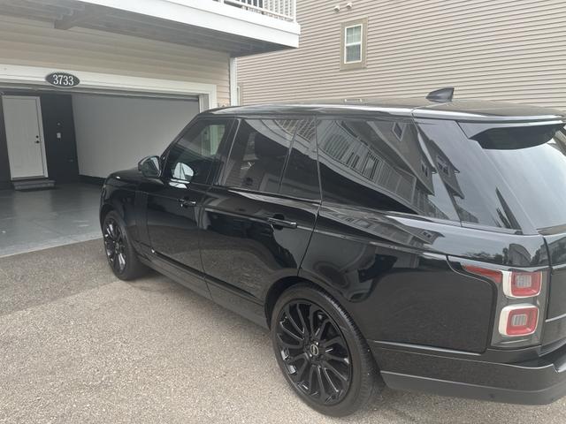 Photo of 2019 Black Land Rover Range Rover