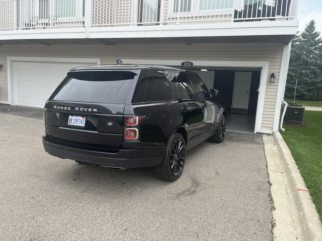 Photo of 2019 Black Land Rover Range Rover