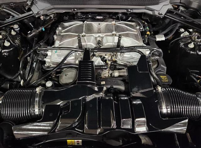 Photo of 2019 Black Land Rover Range Rover