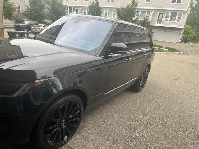 Photo of 2019 Black Land Rover Range Rover