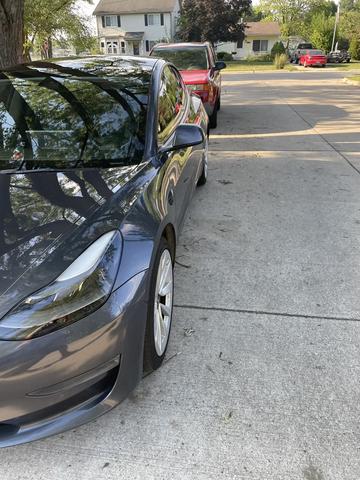 Photo of 2022 Gray Tesla Model 3