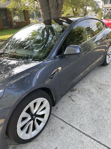 Photo of 2022 Gray Tesla Model 3