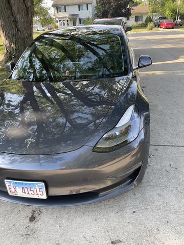Photo of 2022 Gray Tesla Model 3