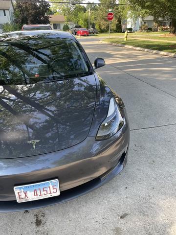 Photo of 2022 Gray Tesla Model 3
