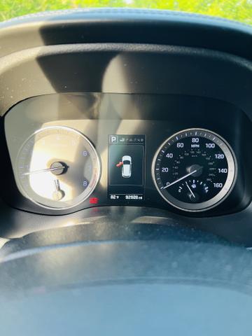 Photo of 2016 Black Hyundai TUCSON