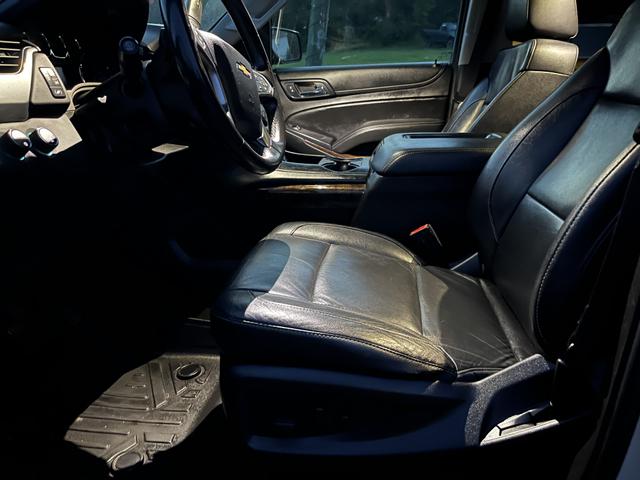 Photo of 2018 Silver Chevrolet Suburban