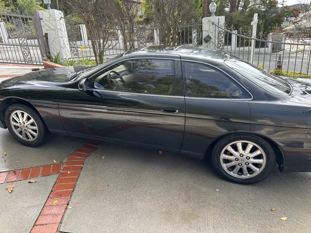 Photo of 1994 Black Lexus SC 400