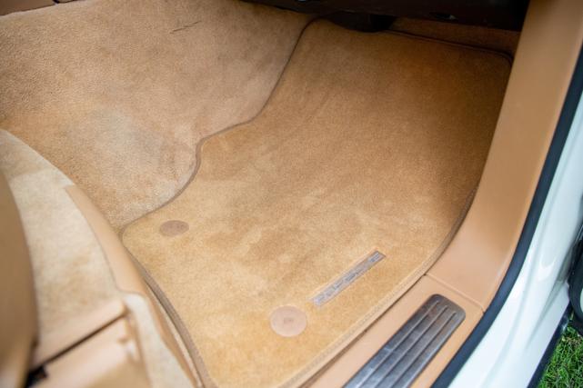 Photo of 2008 White Porsche Cayenne
