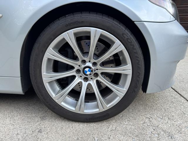Photo of 2007 Silver BMW M5