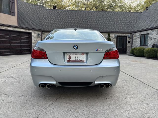 Photo of 2007 Silver BMW M5