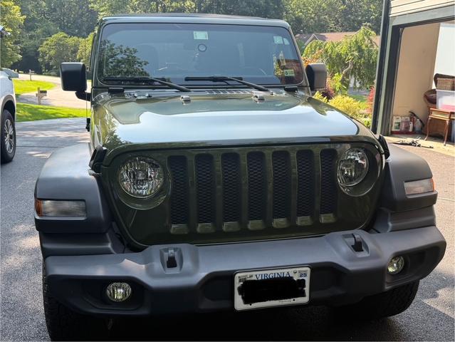 Photo of 2021 Green Jeep Wrangler Unlimited