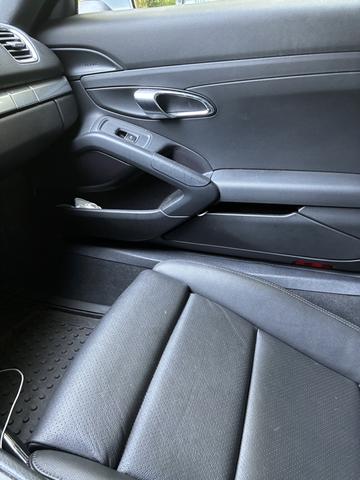 Photo of 2014 Silver Porsche Cayman