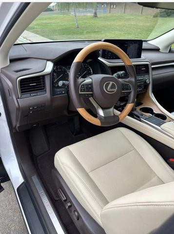 Photo of 2020 White Lexus RX 350
