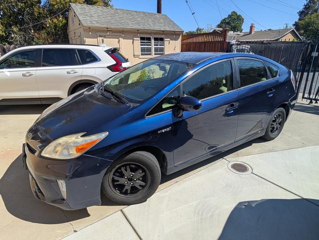 Photo of 2012 Blue Toyota Prius