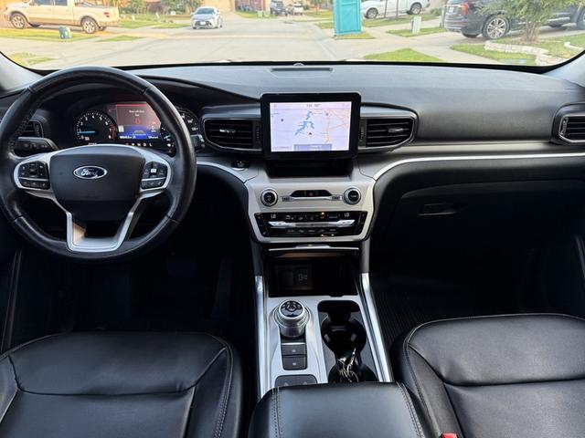 Photo of 2021 Black Ford Explorer