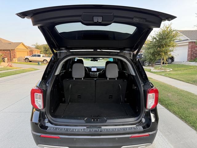 Photo of 2021 Black Ford Explorer