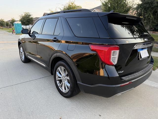 Photo of 2021 Black Ford Explorer