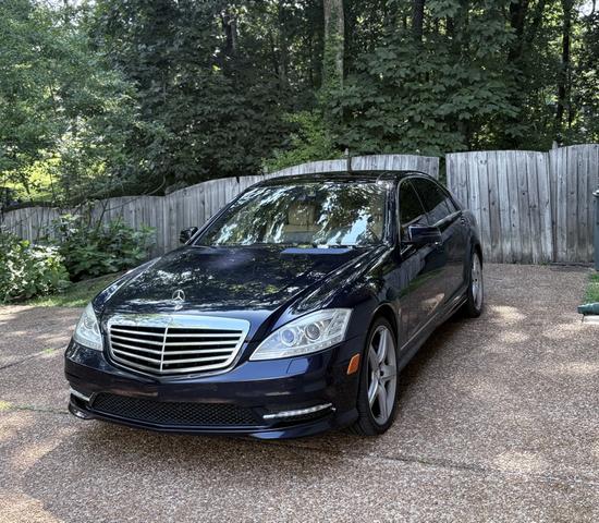 Photo of 2011 Blue Mercedes-Benz S-Class