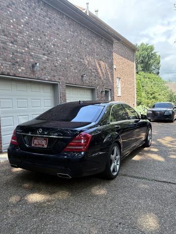 Photo of 2011 Blue Mercedes-Benz S-Class