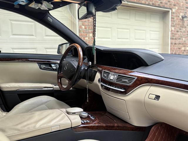 Photo of 2011 Blue Mercedes-Benz S-Class