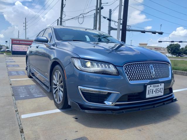 Photo of 2019 Blue Lincoln MKZ