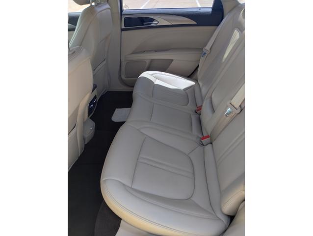 Photo of 2019 Blue Lincoln MKZ