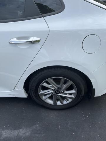 Photo of 2019 White Kia Optima