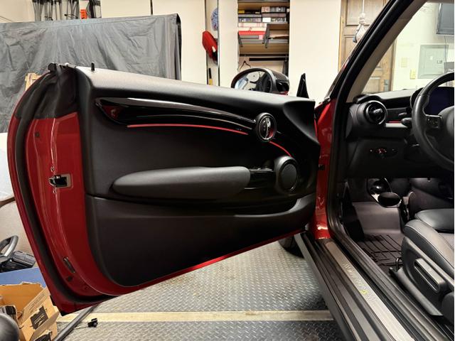 Photo of 2022 Red MINI SE Hardtop