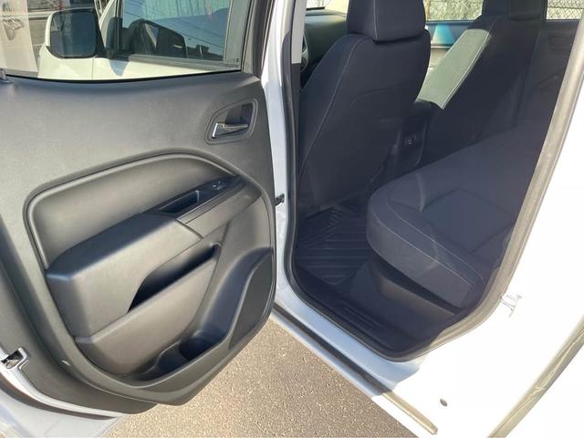 Photo of 2022 White Chevrolet Colorado