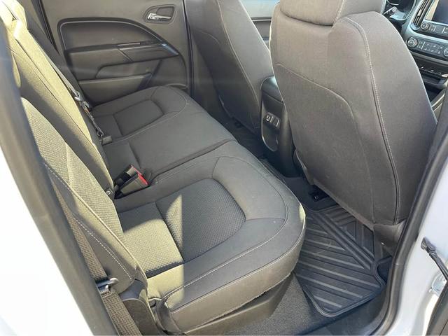 Photo of 2022 White Chevrolet Colorado