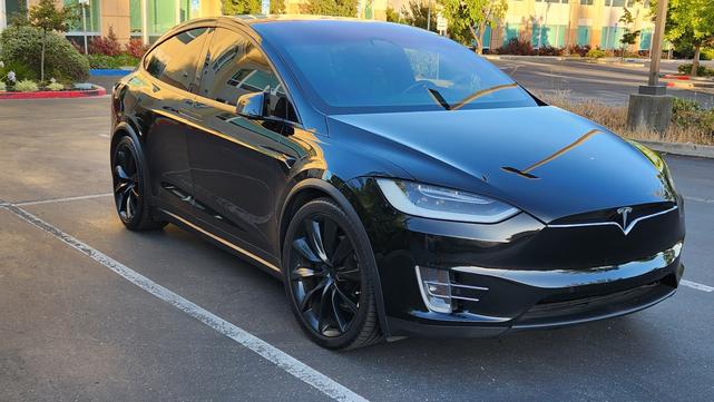 Photo of 2018 Black Tesla Model X