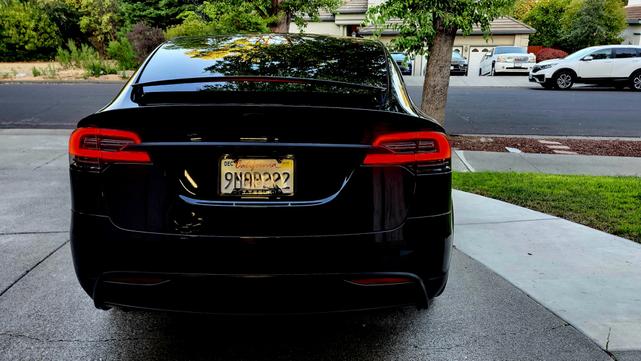 Photo of 2018 Black Tesla Model X