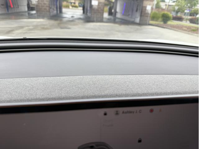Photo of 2024 White Tesla Model 3