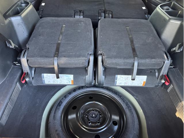 Photo of 2019 Black Ford Explorer
