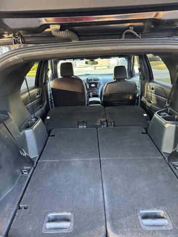 Photo of 2019 Black Ford Explorer