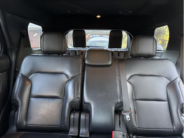 Photo of 2019 Black Ford Explorer