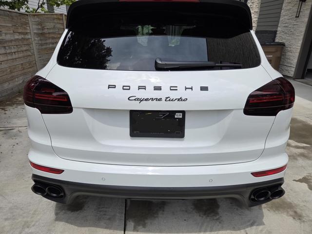 Photo of 2016 White Porsche Cayenne