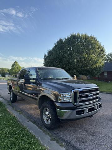 Photo of 2005 Gray Ford F-250