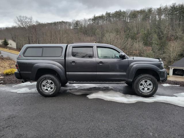 Photo of 2012 Gray Toyota Tacoma