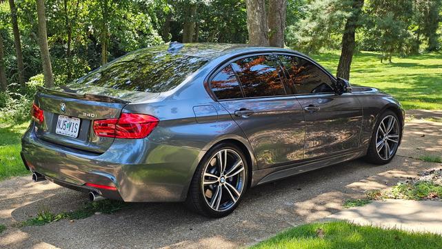 Photo of 2017 Gray BMW 340