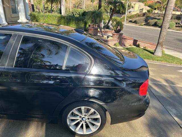 Photo of 2011 Black BMW 328